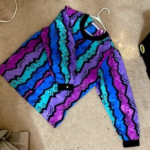 1980’s fun silk blouse perfect for everyday wear